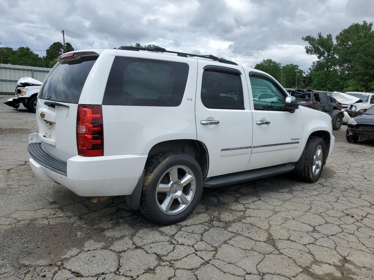 2013 Chevrolet Tahoe C1500 Ltz vin: 1GNSCCE03DR371916