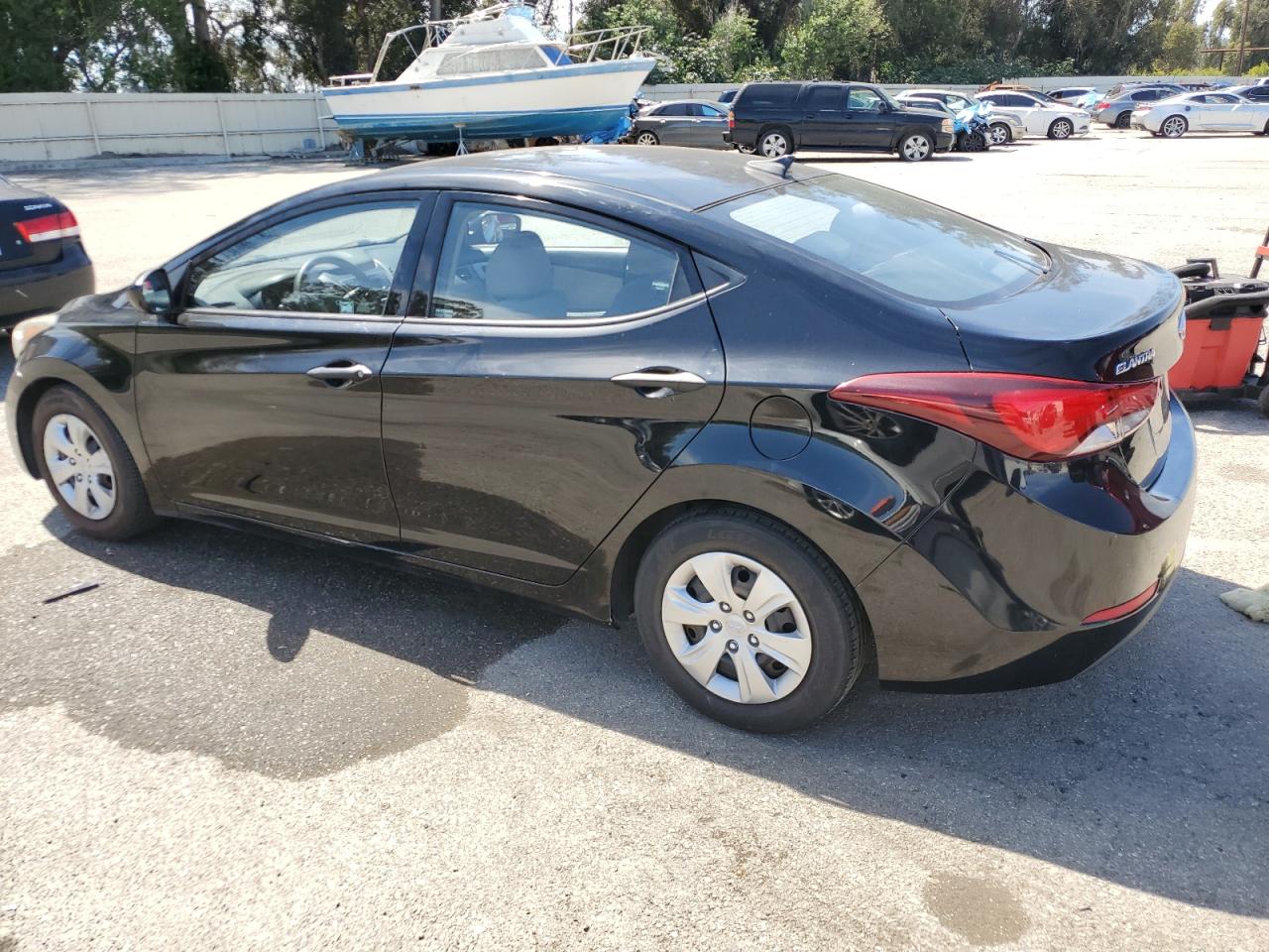 KMHDH4AE8GU529951 2016 Hyundai Elantra Se