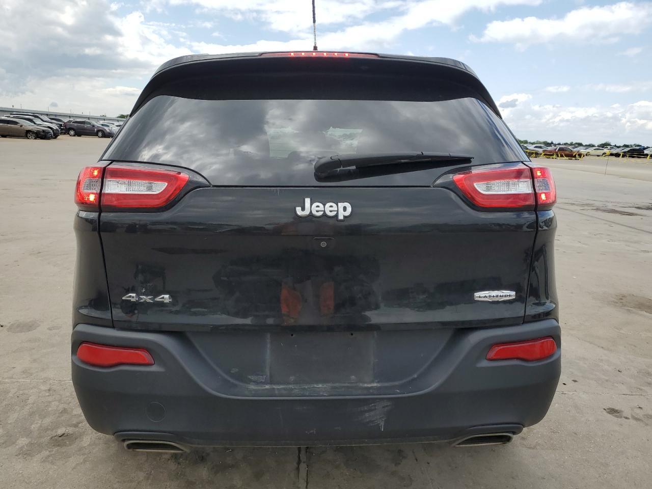 1C4PJMCS2GW373287 2016 Jeep Cherokee Latitude