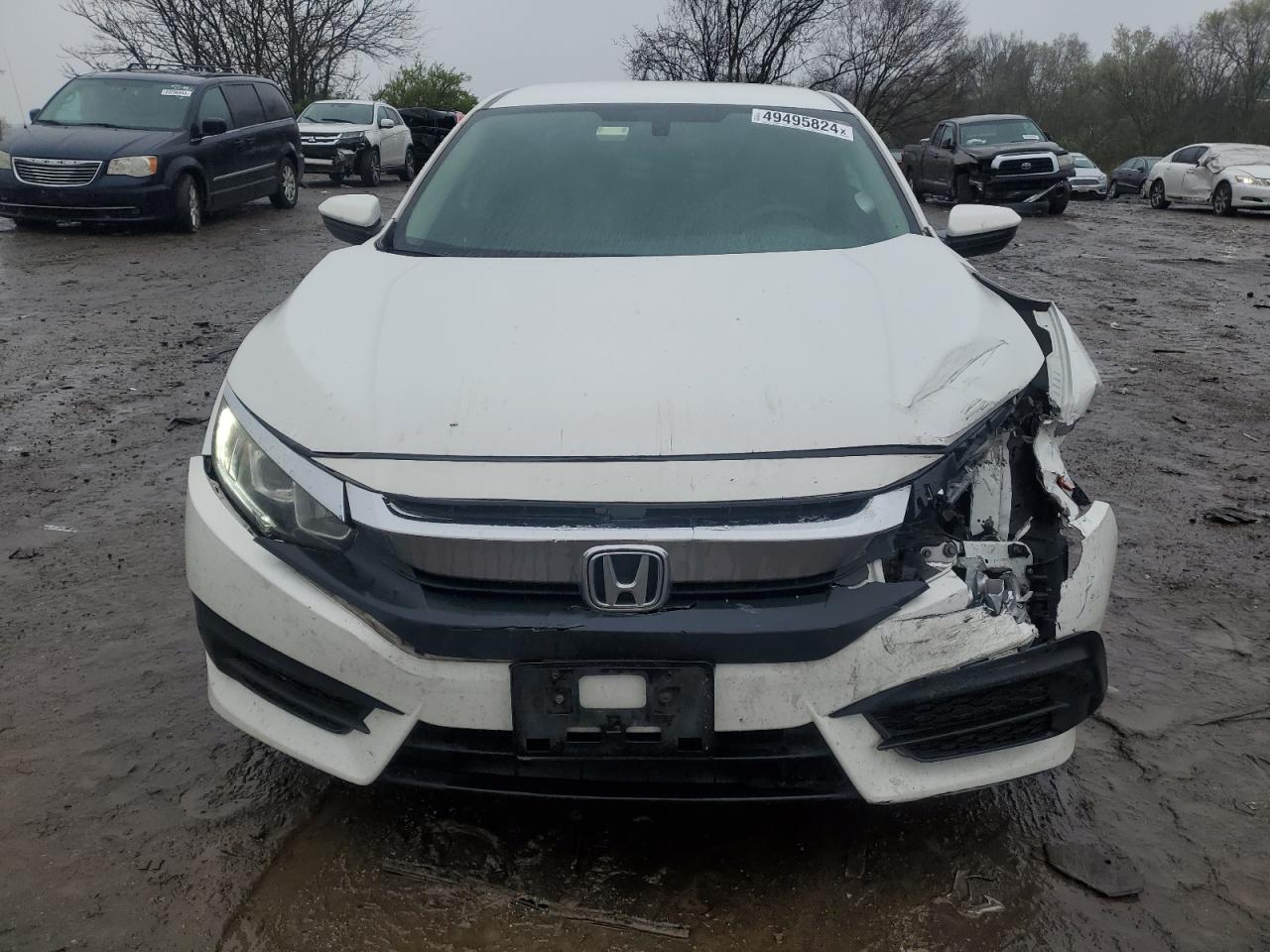 2HGFC2F51JH548829 2018 Honda Civic Lx