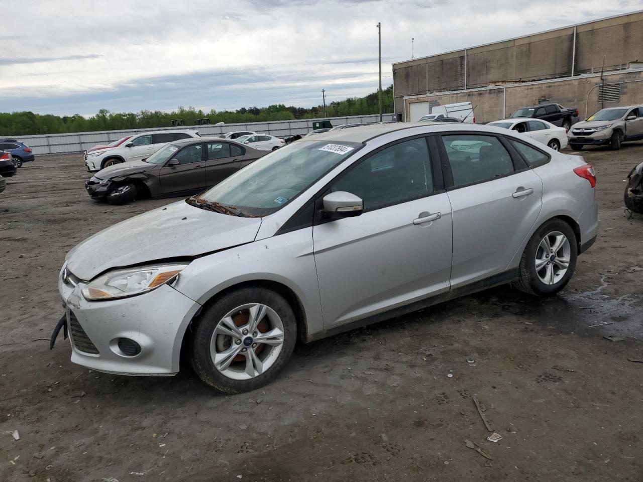 2014 Ford Focus Se vin: 1FADP3F28EL192027