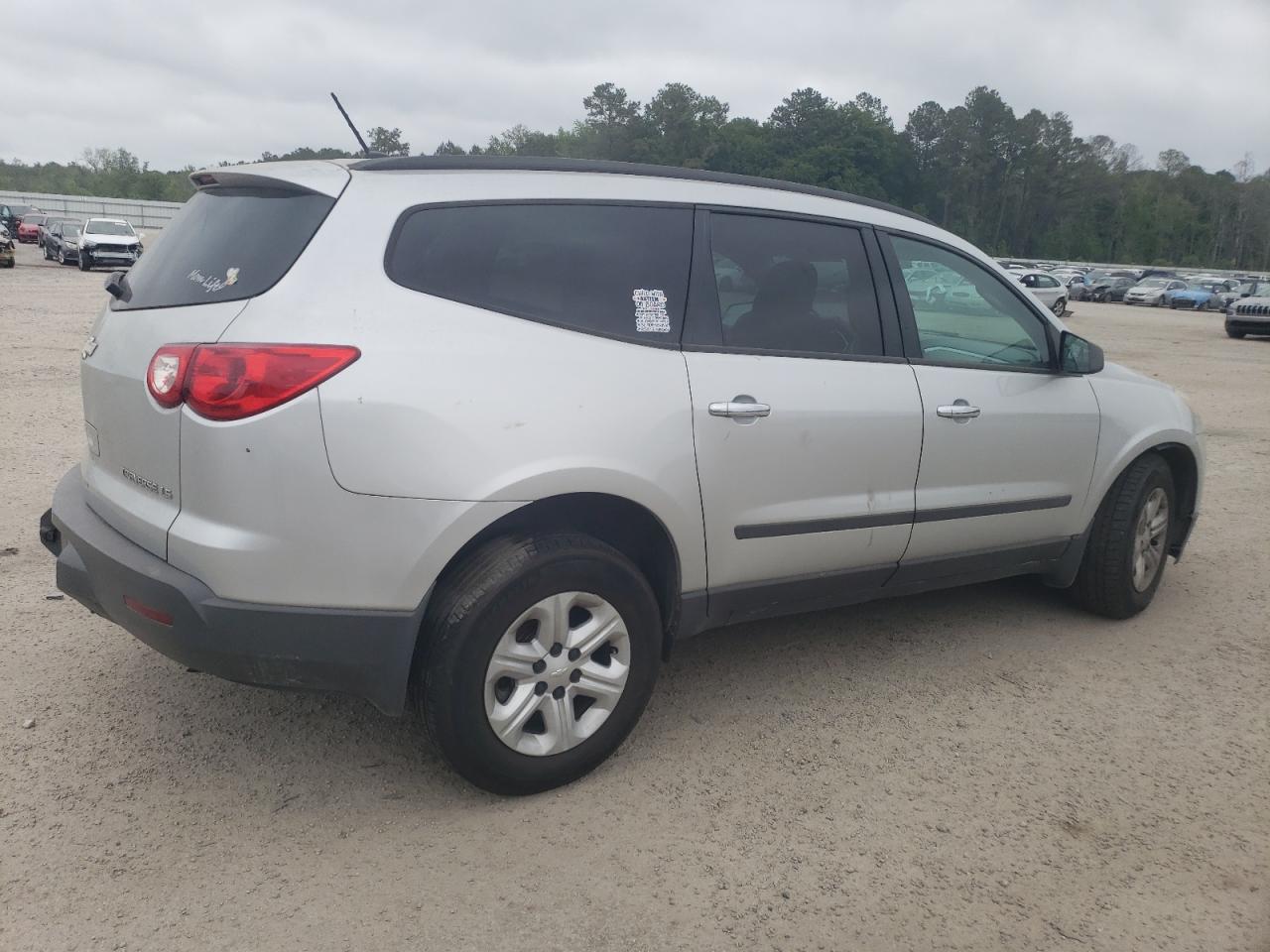 2012 Chevrolet Traverse Ls vin: 1GNKREEDXCJ361359