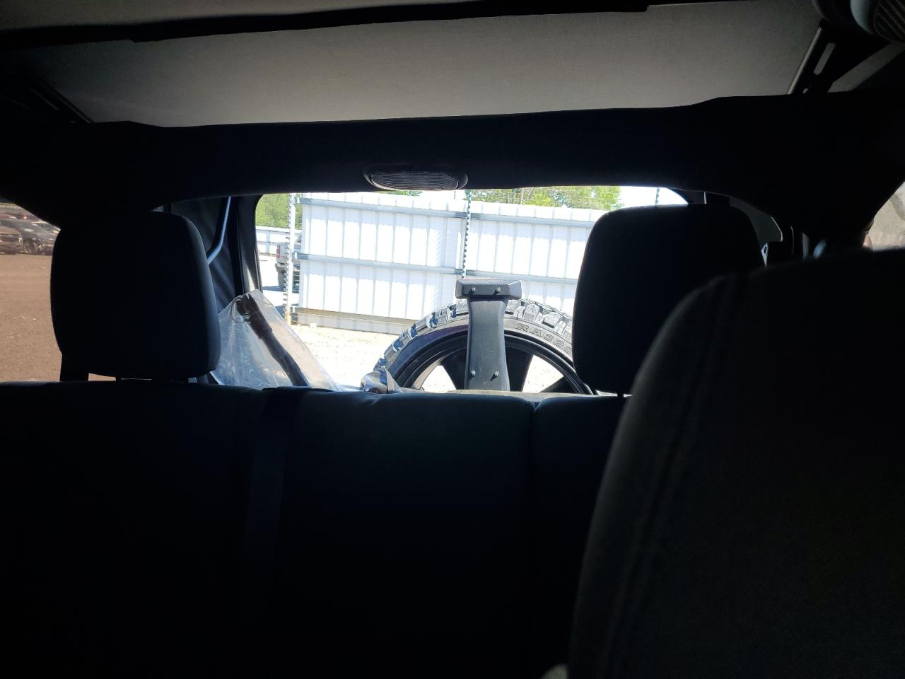 1C4BJWDGXHL657317 2017 Jeep Wrangler Unlimited Sport