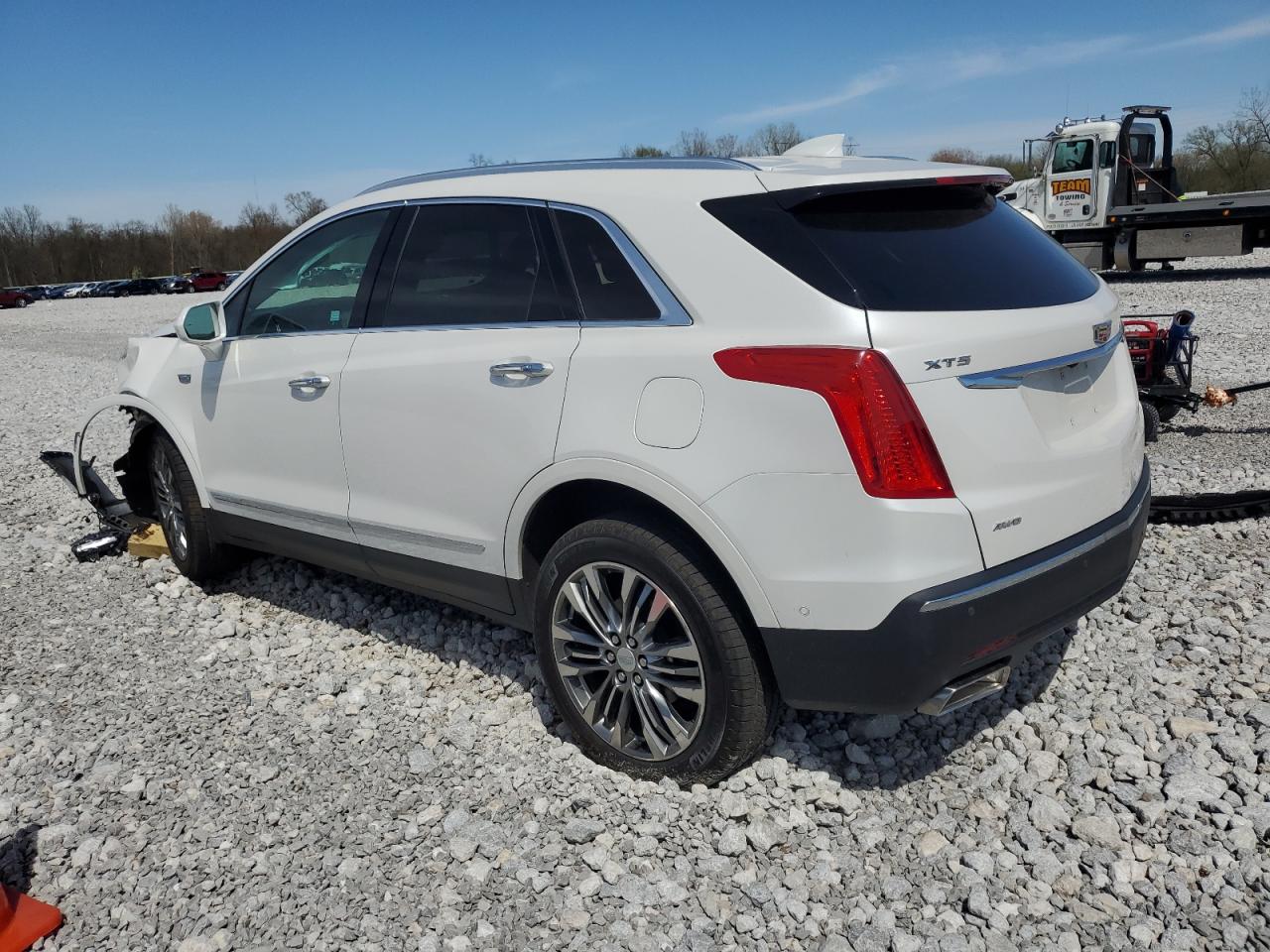 1GYKNERS2HZ221628 2017 Cadillac Xt5 Premium Luxury