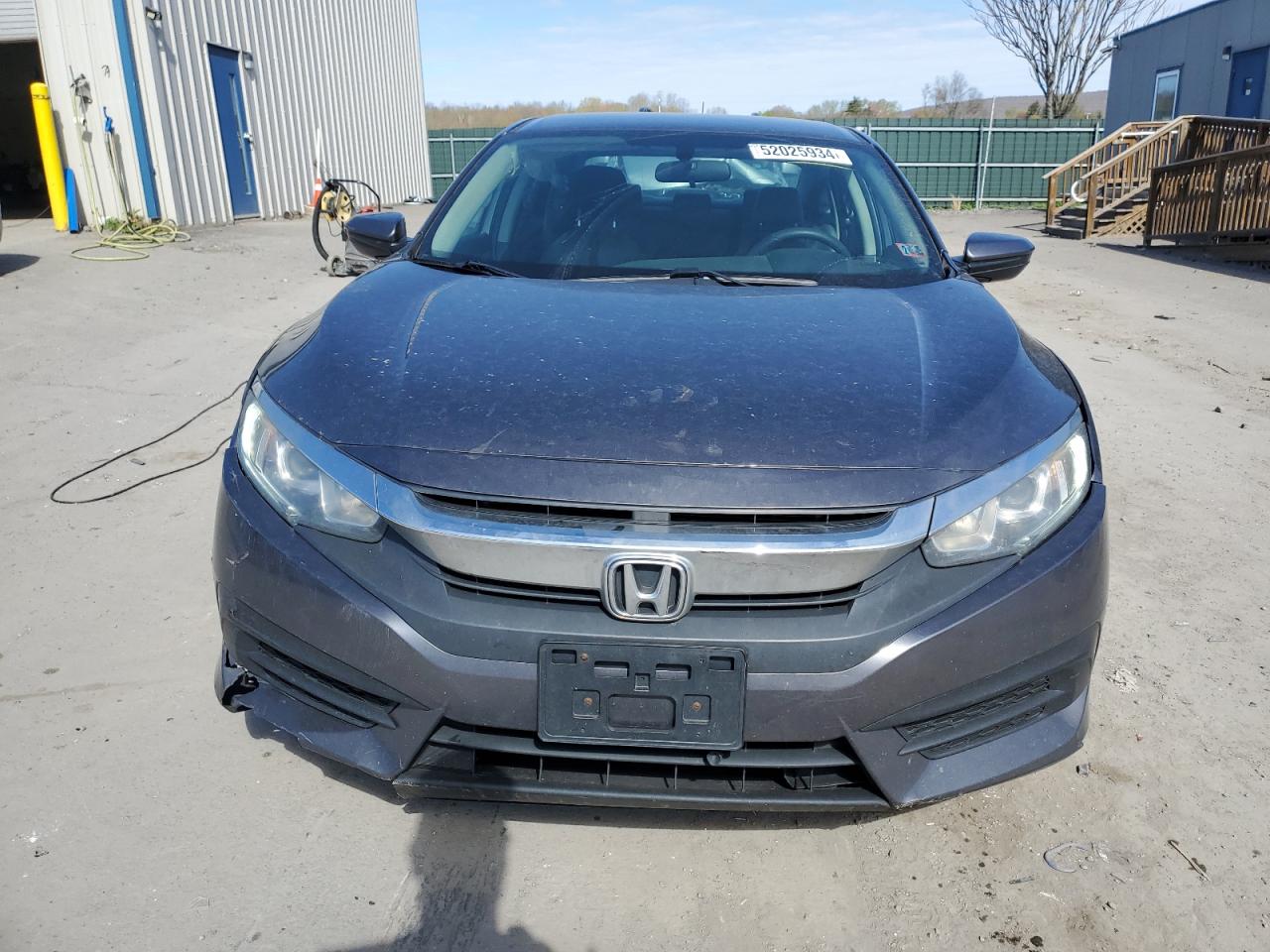 2HGFC2F51JH510033 2018 Honda Civic Lx