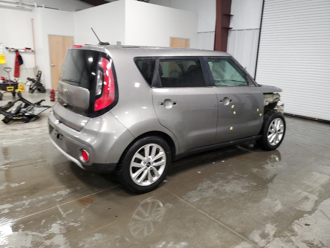 KNDJP3A52H7419417 2017 Kia Soul +
