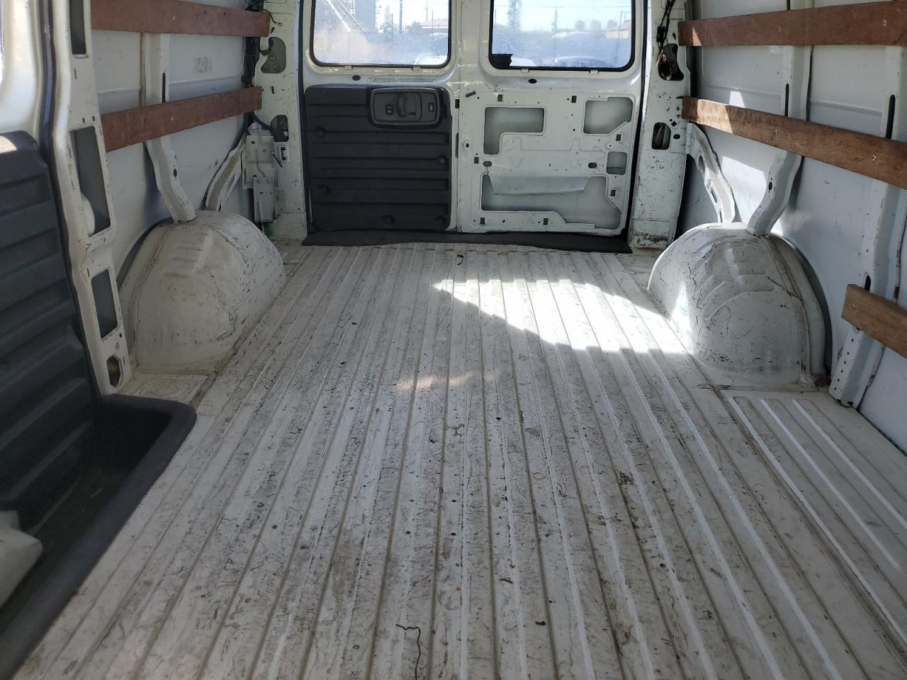 1GTGG25R921903371 2002 GMC Savana G2500