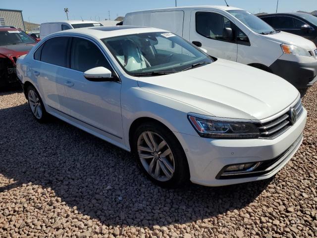 2017 VOLKSWAGEN PASSAT SEL - 1VWCT7A39HC080413