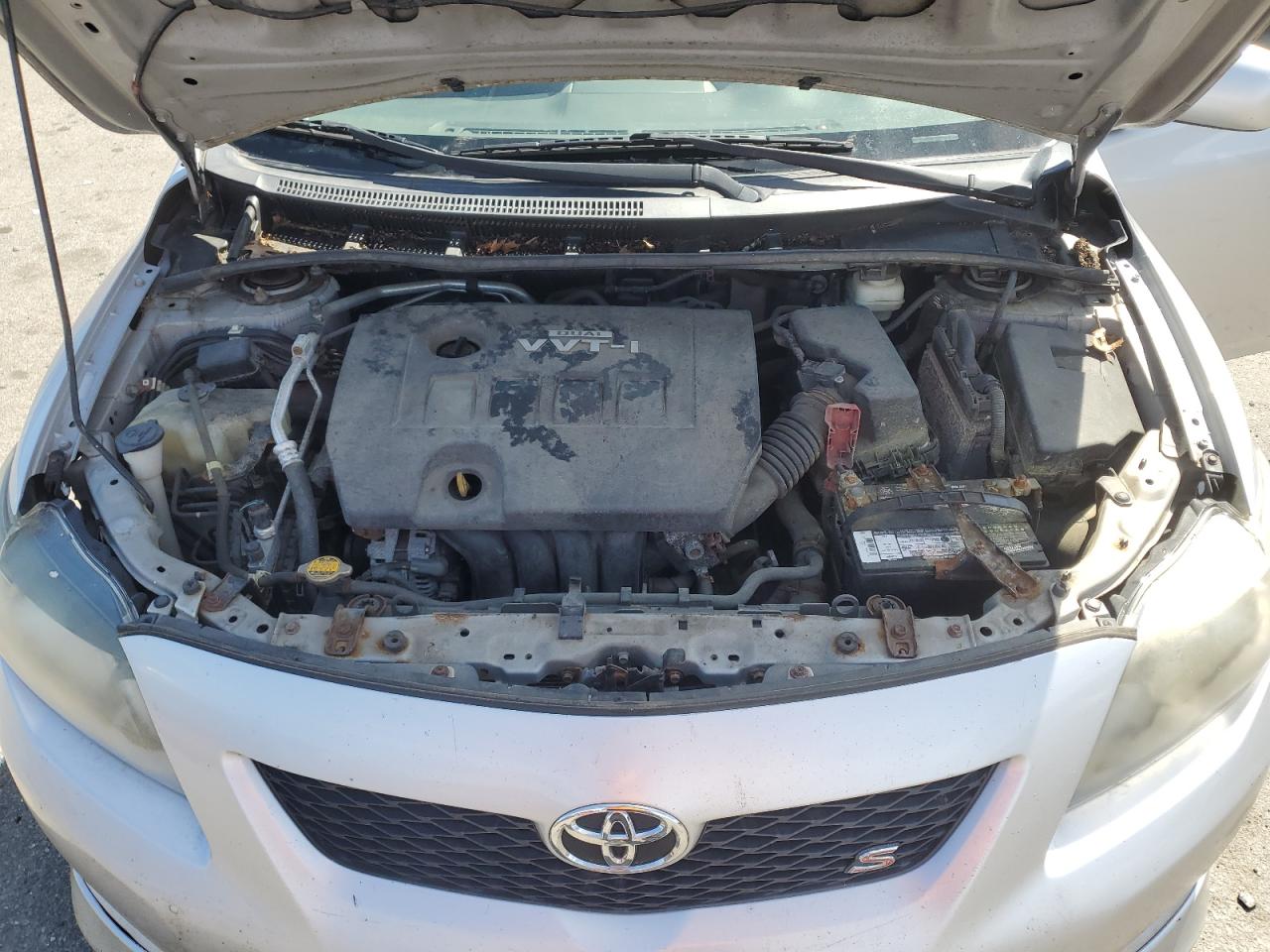 1NXBU4EE2AZ325909 2010 Toyota Corolla Base