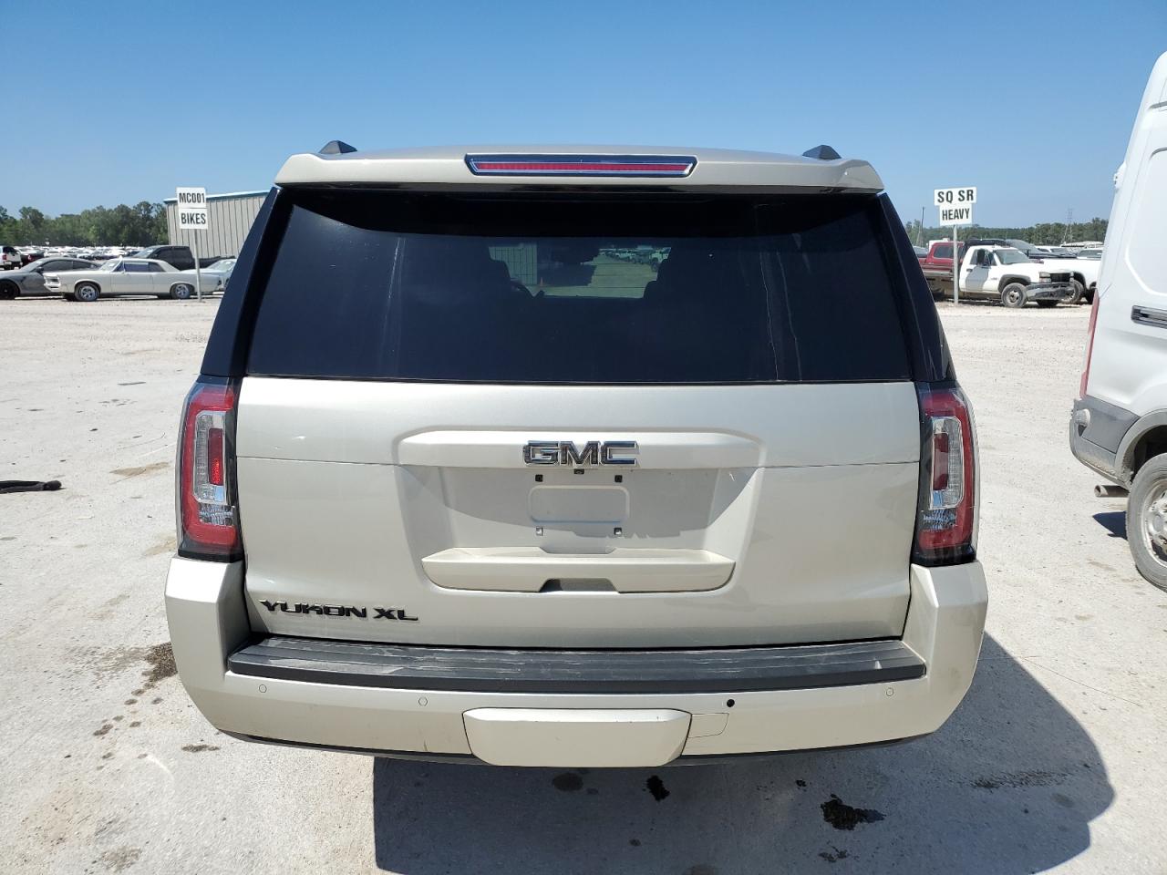 1GKS2GKC8HR178088 2017 GMC Yukon Xl K1500 Slt