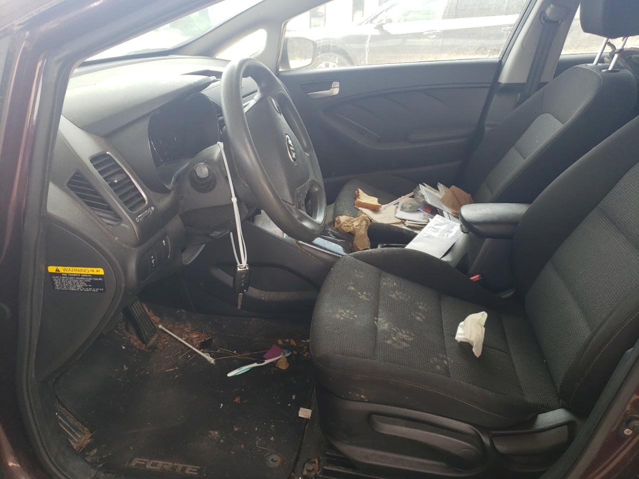 3KPFK4A75HE016074 2017 Kia Forte Lx