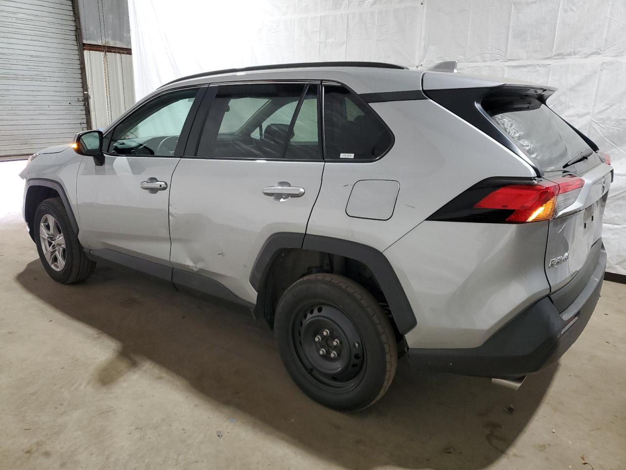 2T3W1RFVXPW257140 2023 Toyota Rav4 Xle