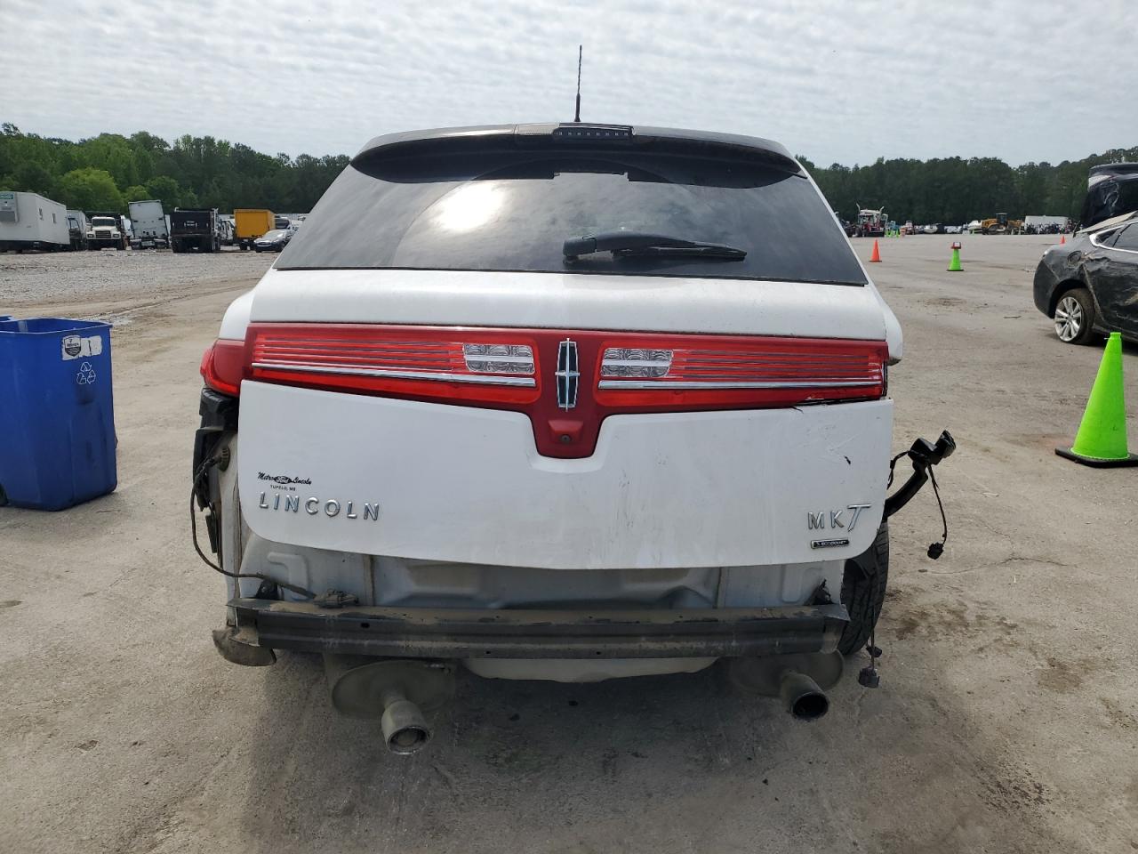 2LMHJ5AT8GBL02215 2016 Lincoln Mkt