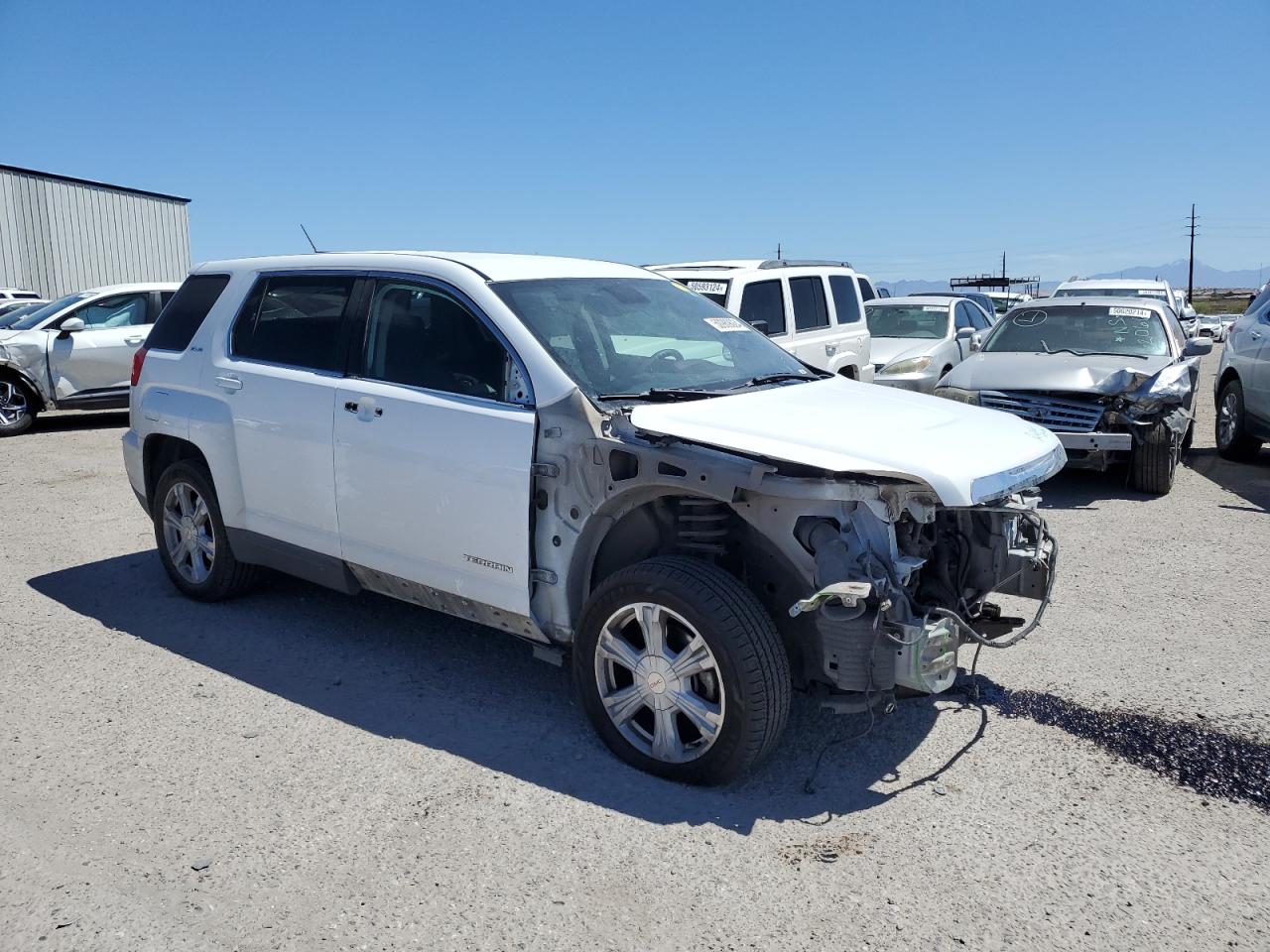 2GKALMEK6H6349832 2017 GMC Terrain Sle