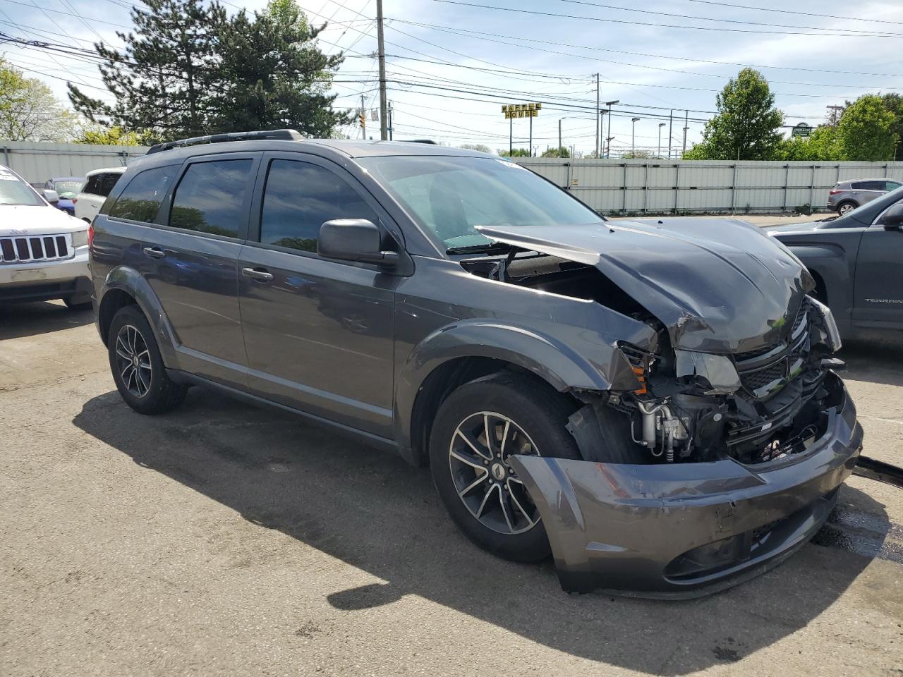 3C4PDCAB6JT381541 2018 Dodge Journey Se