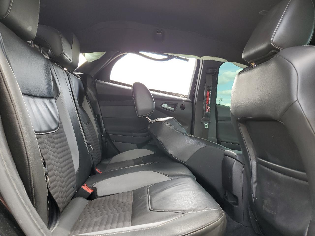 1FADP3L94FL218514 2015 Ford Focus St