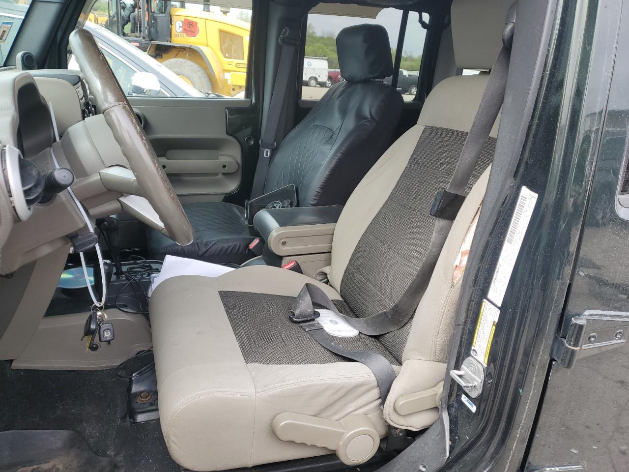 1J4HA5H11AL122354 2010 Jeep Wrangler Unlimited Sahara