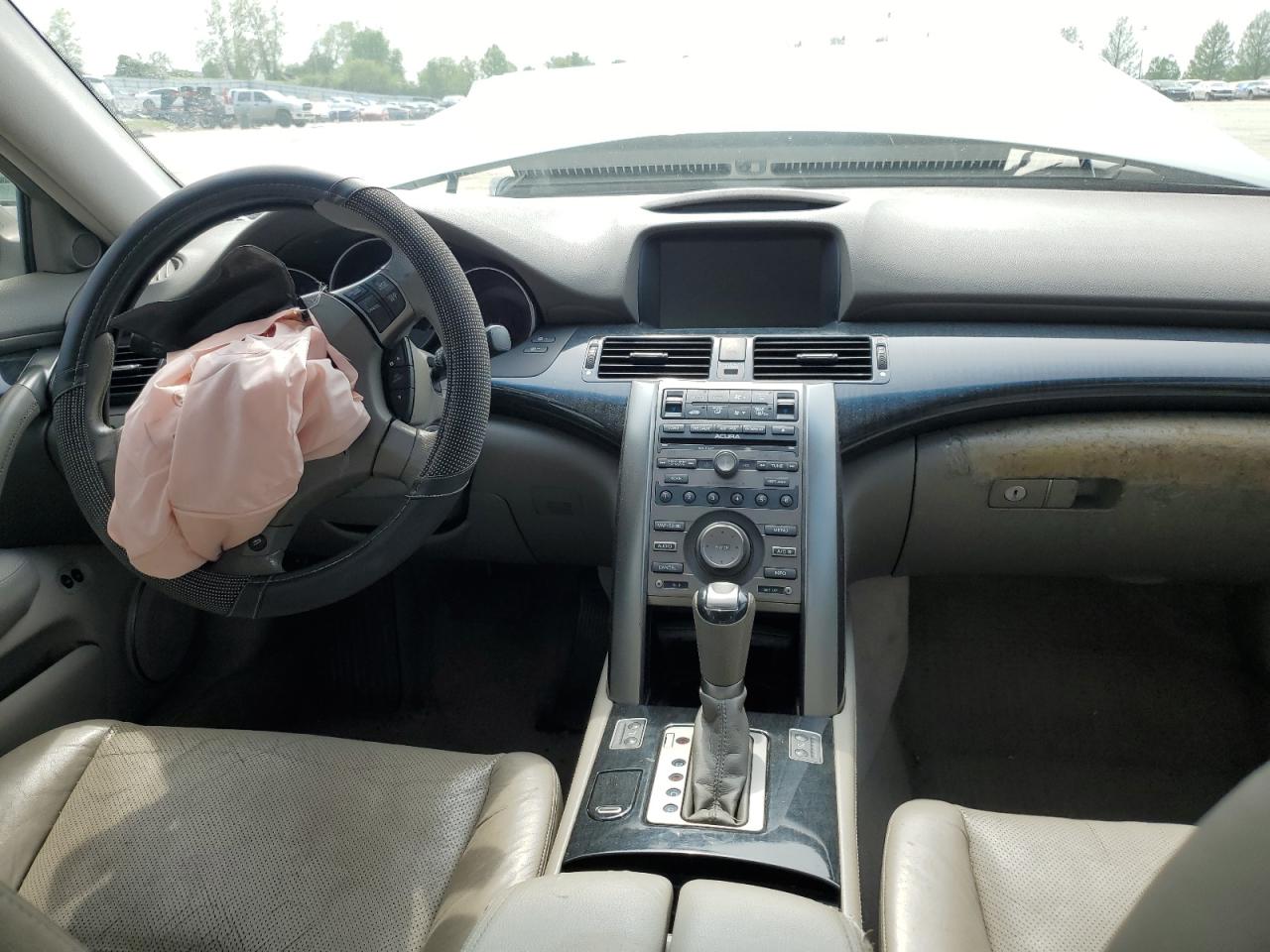 JH4KB2F68AC000045 2010 Acura Rl