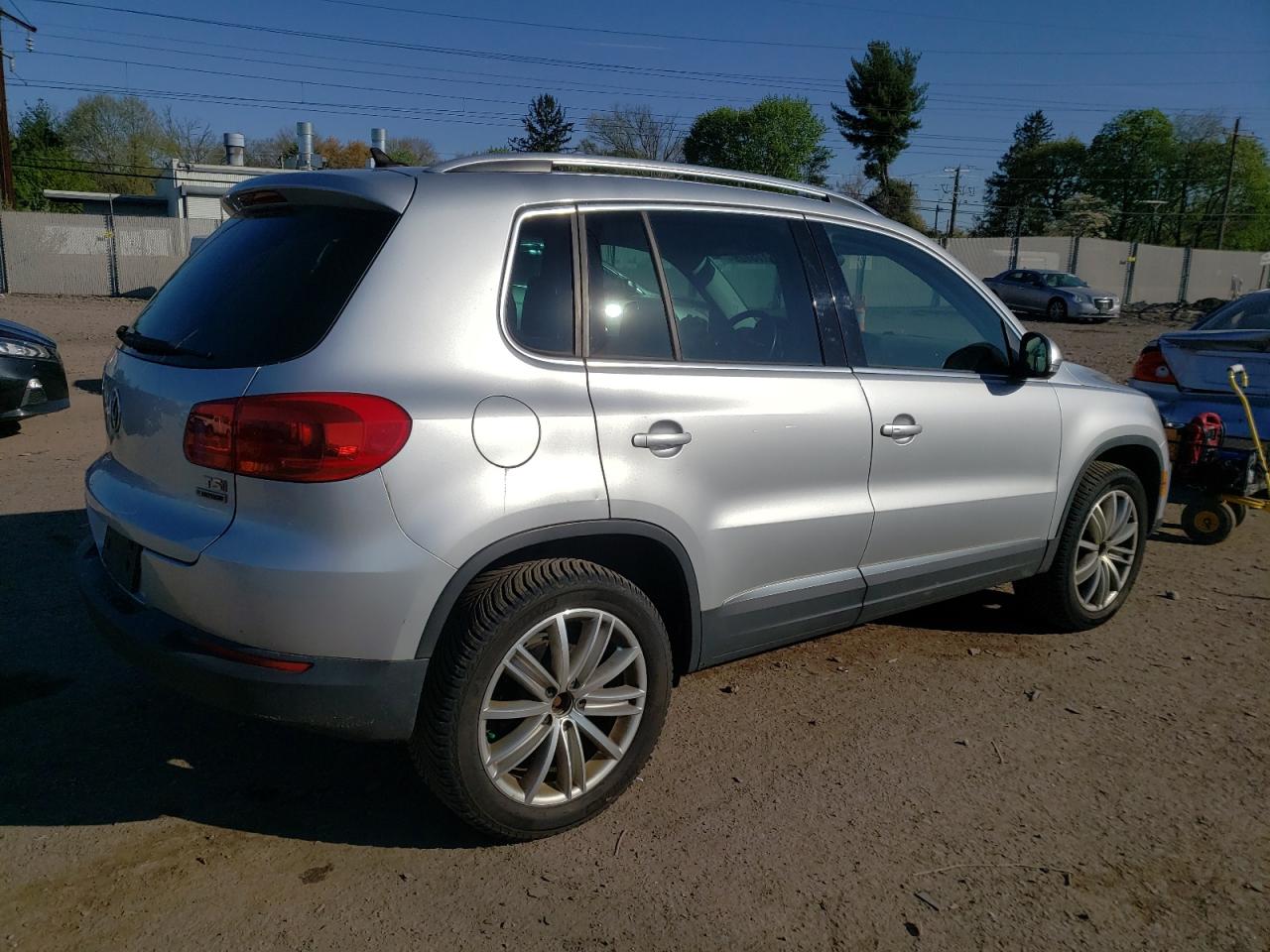 WVGBV7AX6GW536999 2016 Volkswagen Tiguan S