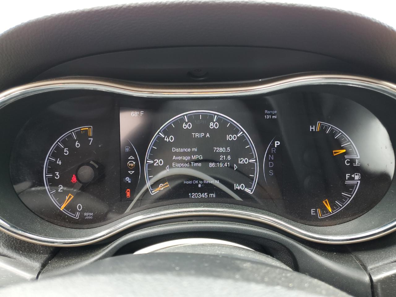 1C4RJEAGXFC686116 2015 Jeep Grand Cherokee Laredo