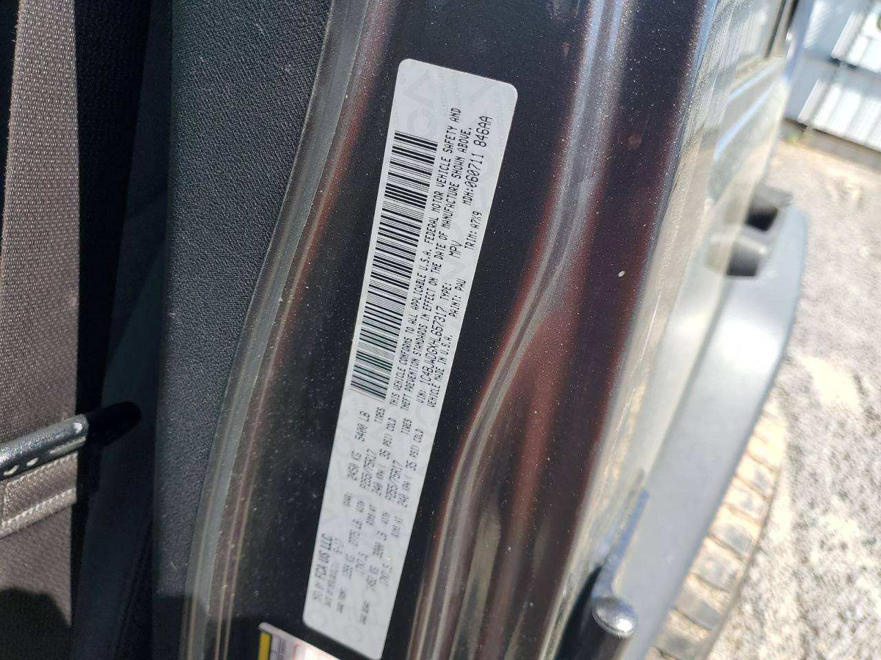 1C4BJWDGXHL657317 2017 Jeep Wrangler Unlimited Sport