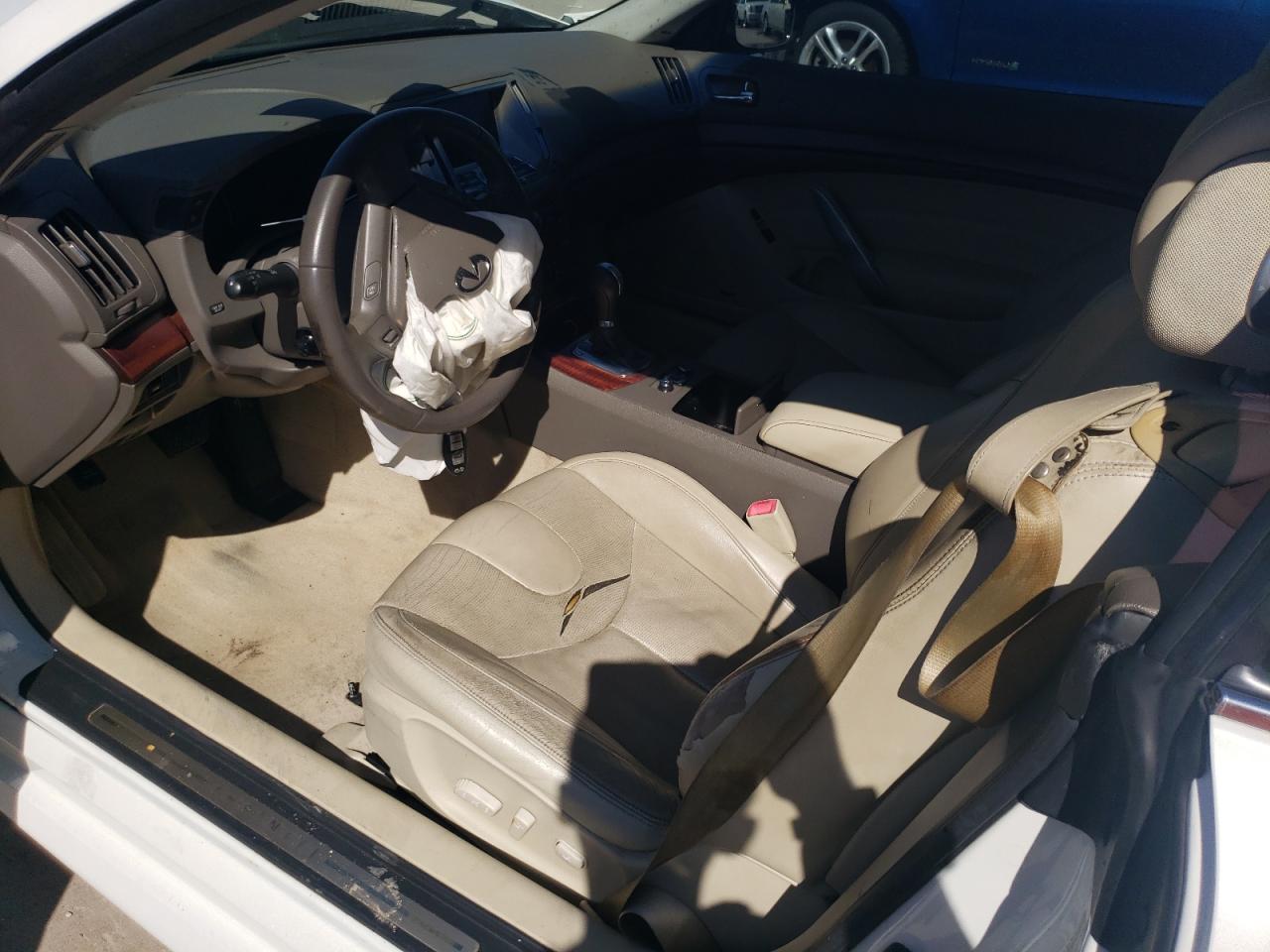 JNKCV66E99M721412 2009 Infiniti G37 Base