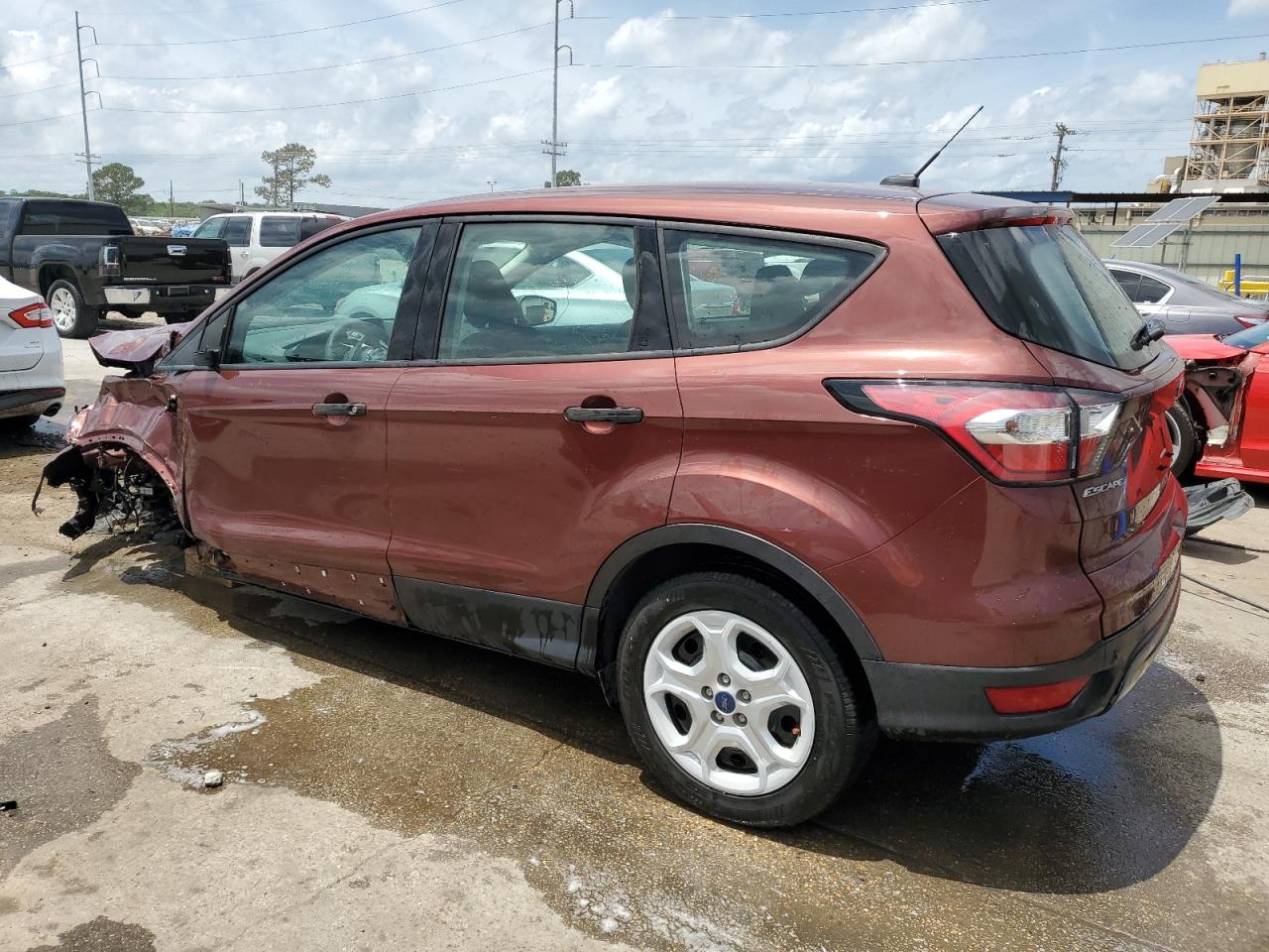 2018 Ford Escape S vin: 1FMCU0F73JUA48376