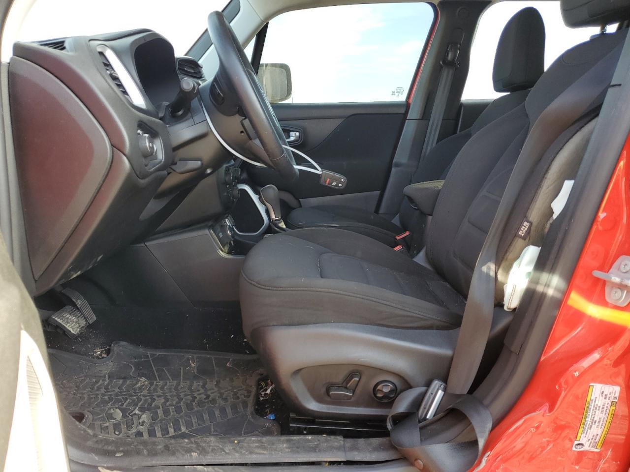 ZACNJDBB1MPN33951 2021 Jeep Renegade Latitude