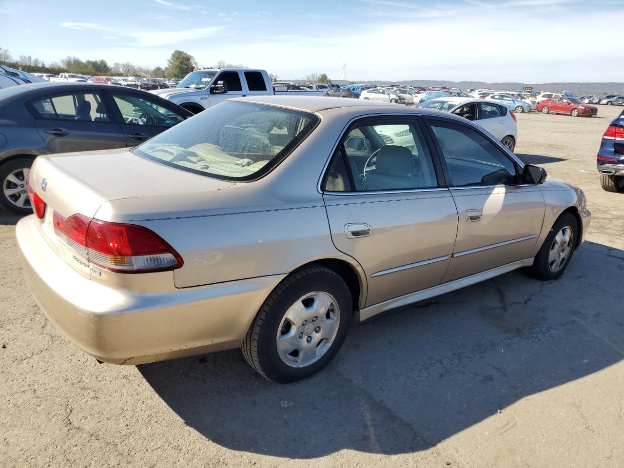 1HGCG16562A058405 2002 Honda Accord Ex