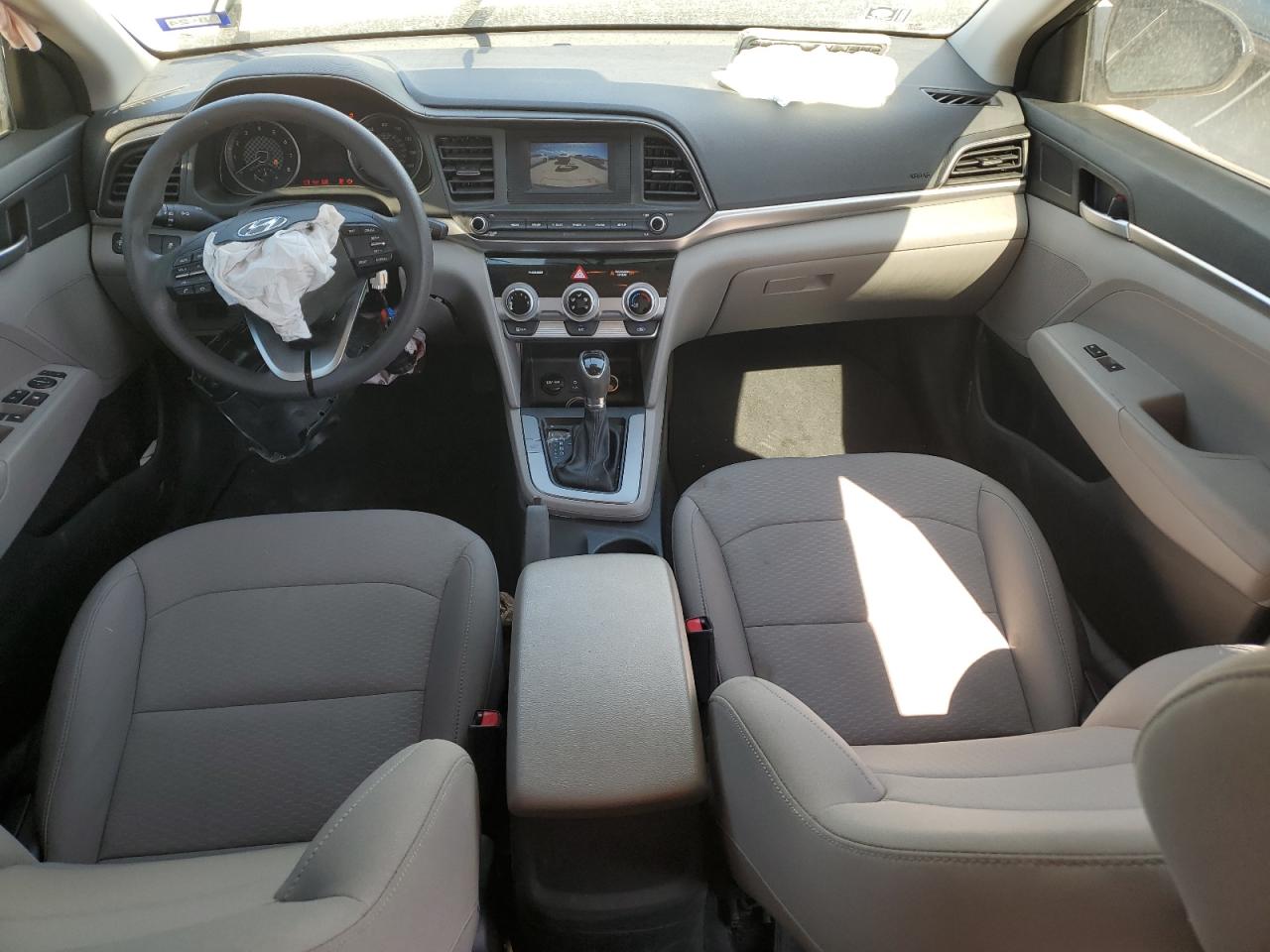5NPD74LFXKH497083 2019 Hyundai Elantra Se
