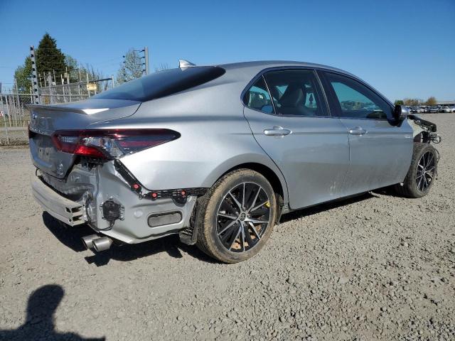 VIN 4T1G11BK7NU072406 2022 Toyota Camry, SE no.3