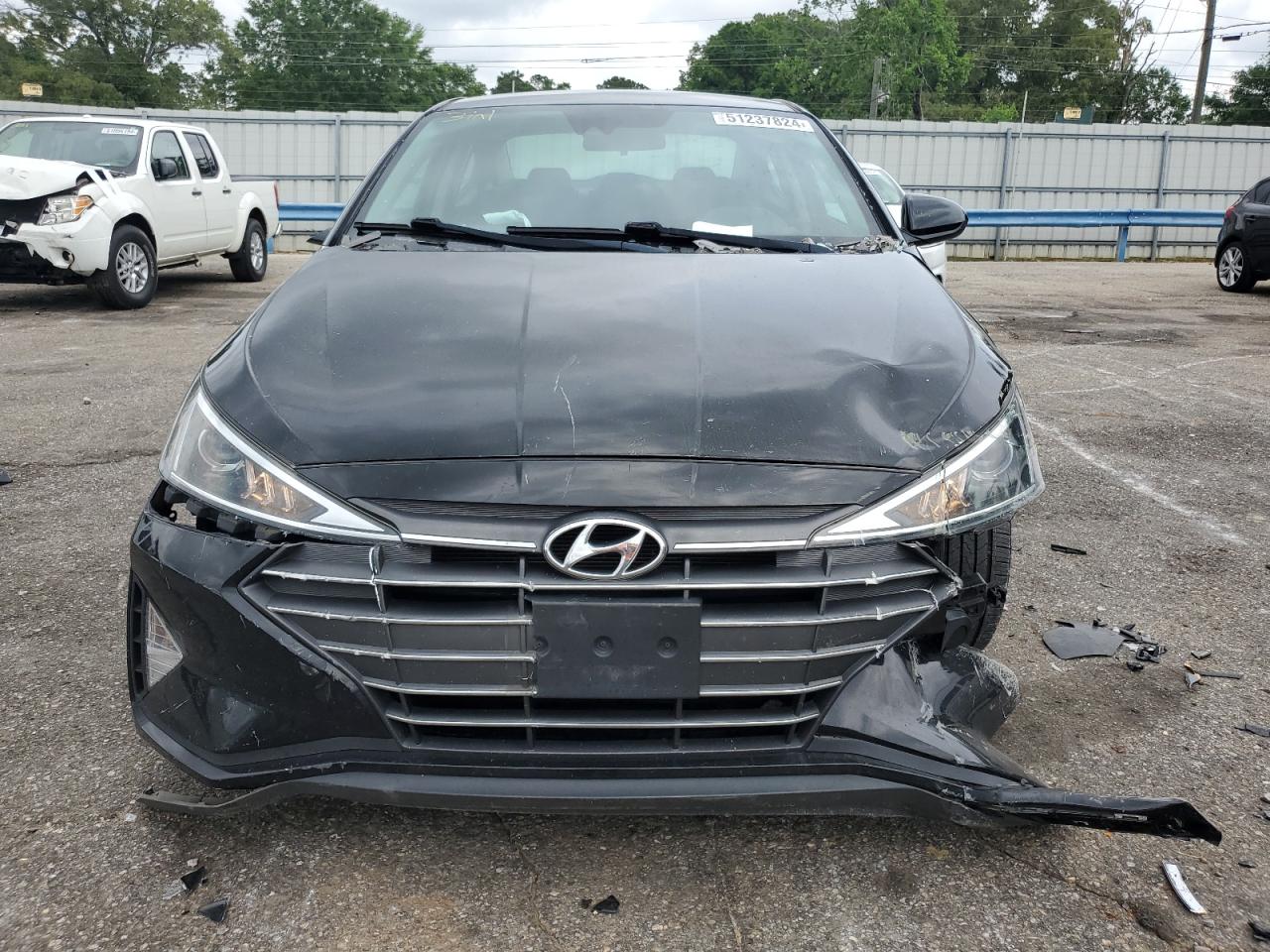 2020 Hyundai Elantra Sel vin: 5NPD84LF3LH575394