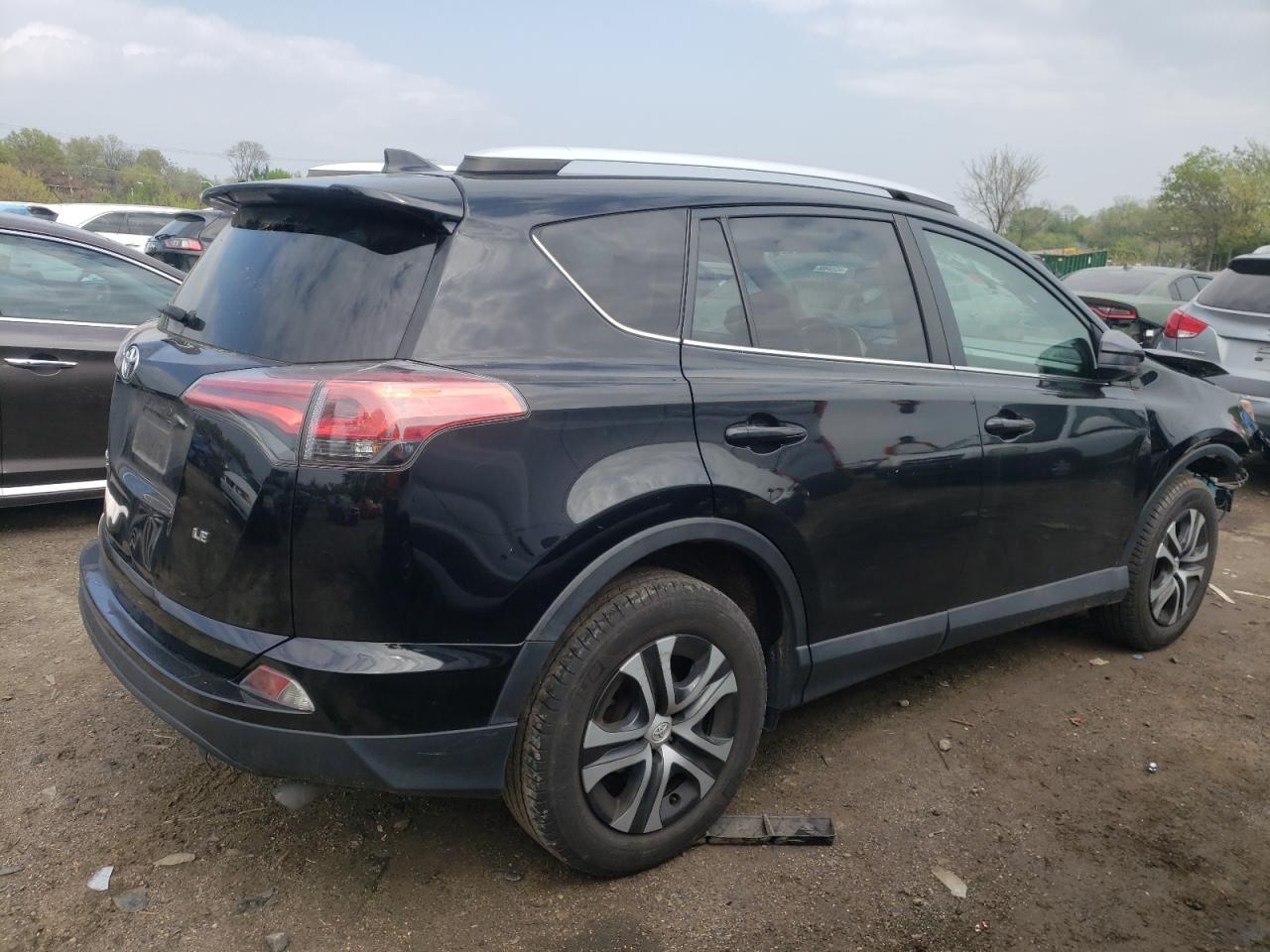 2016 Toyota Rav4 Le vin: 2T3ZFREV0GW291488