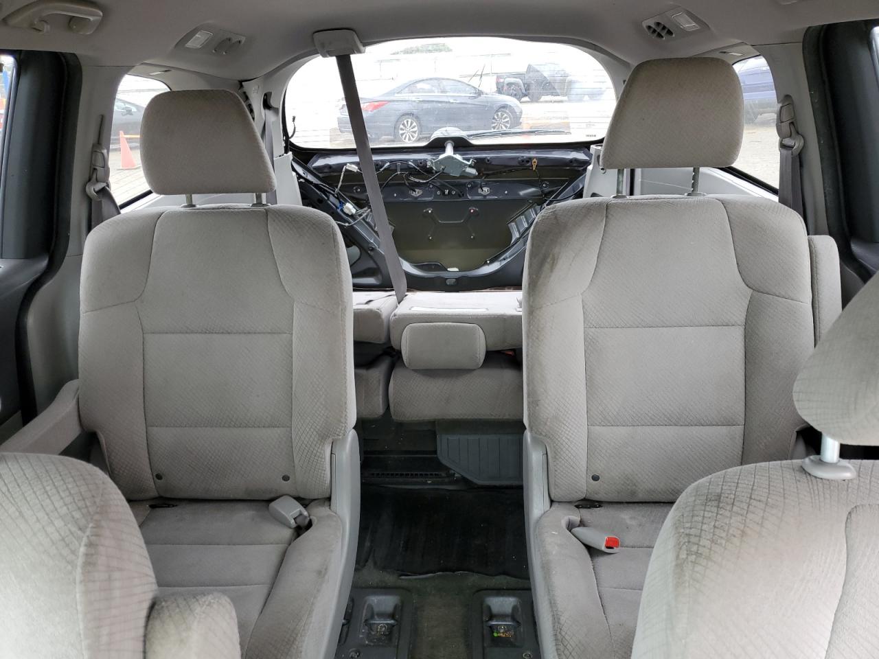 5FNRL5H34GB097290 2016 Honda Odyssey Se