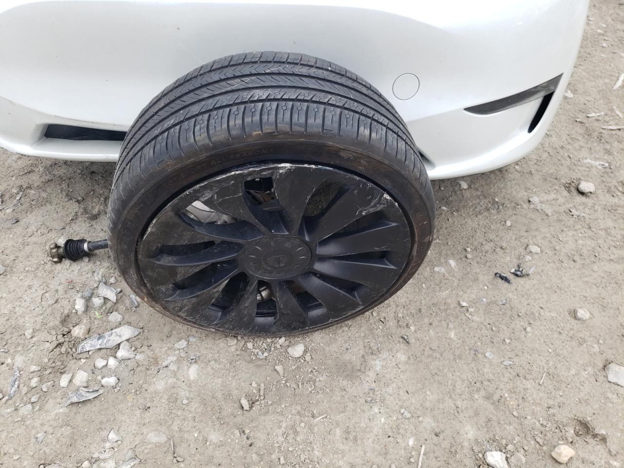 7SAYGDEF4PF591712 2023 Tesla Model Y