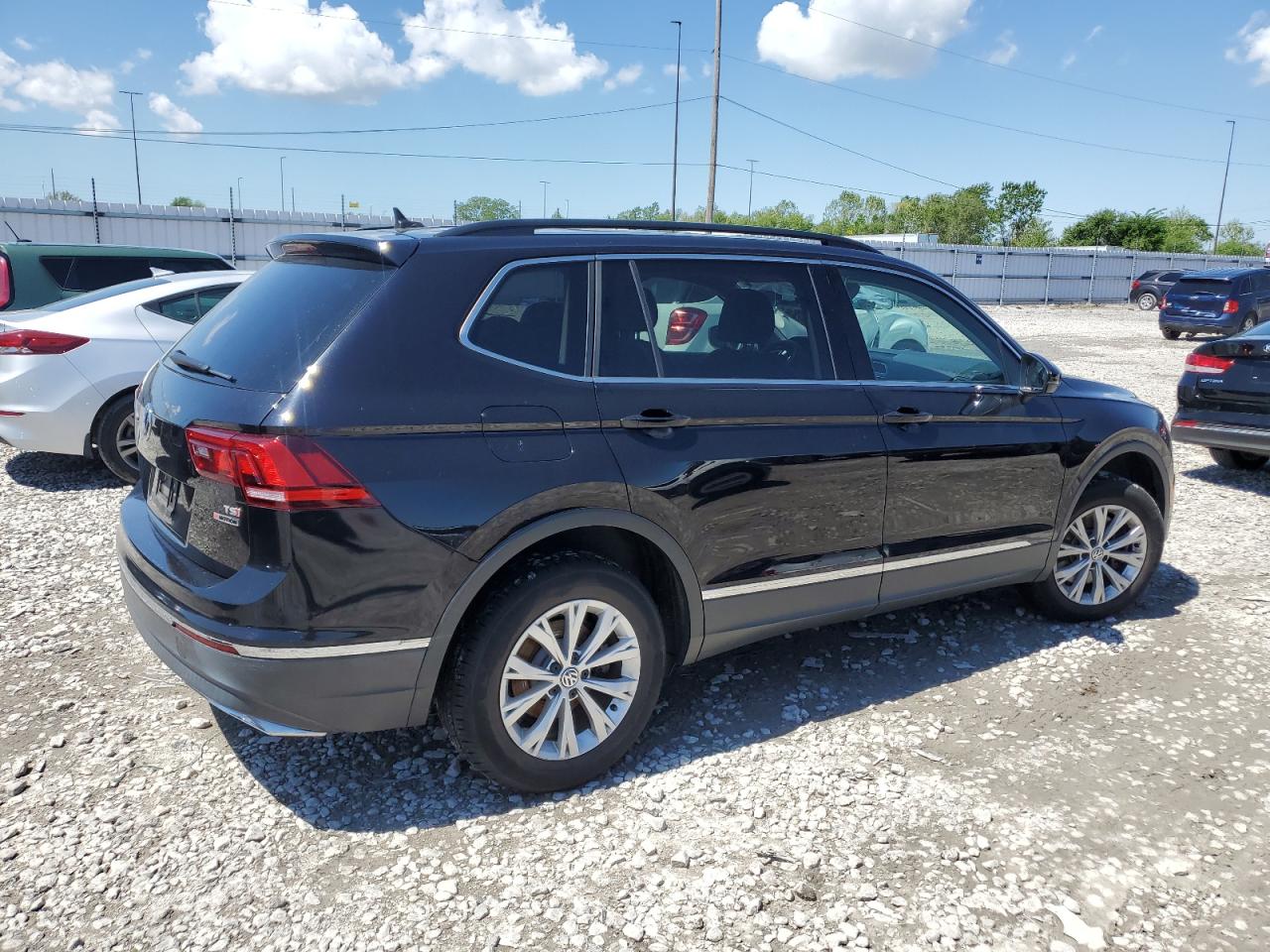 3VV2B7AX7JM188135 2018 Volkswagen Tiguan Se