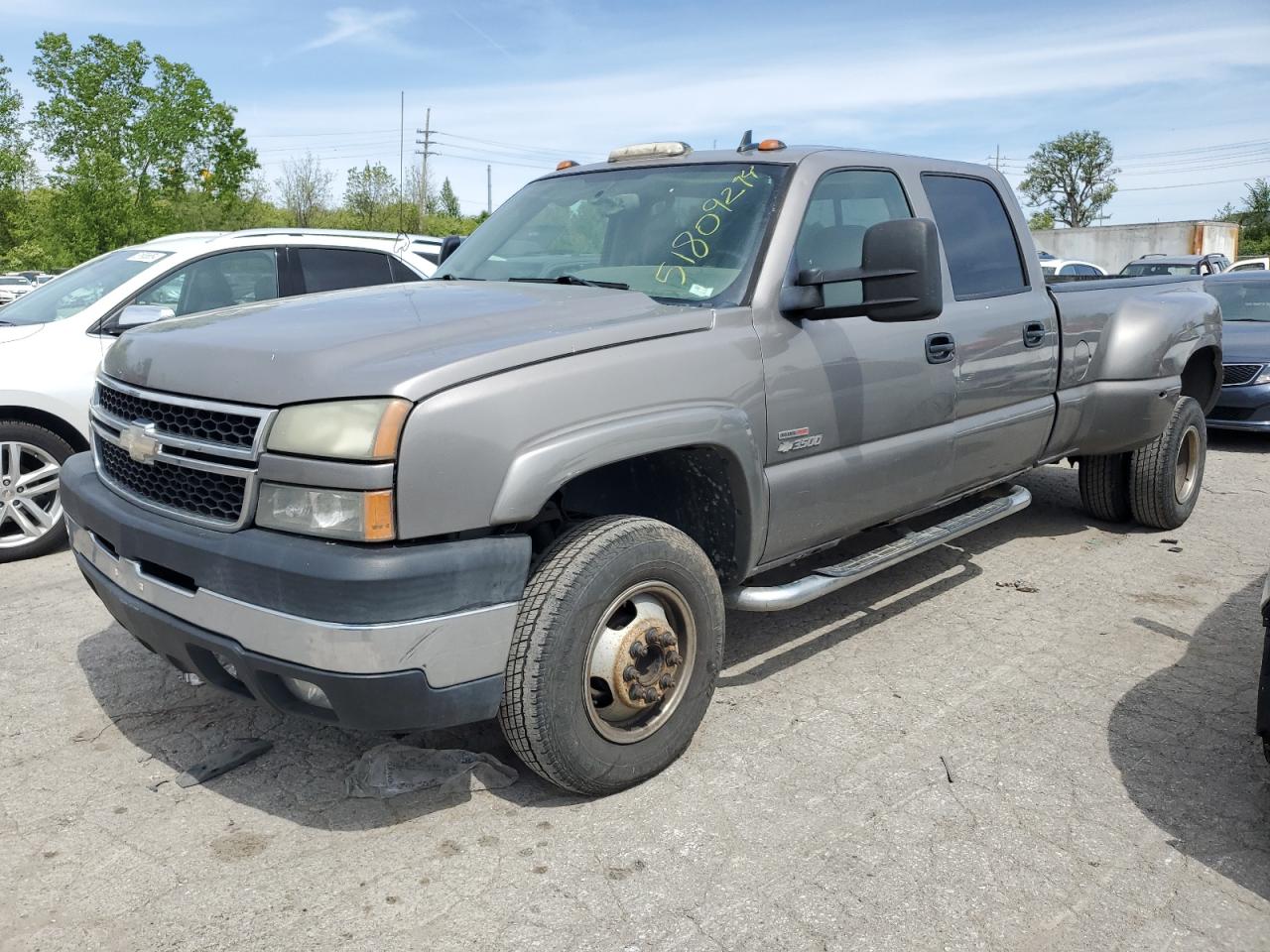 Chevrolet Silverado 2006 3500 (1 ton)