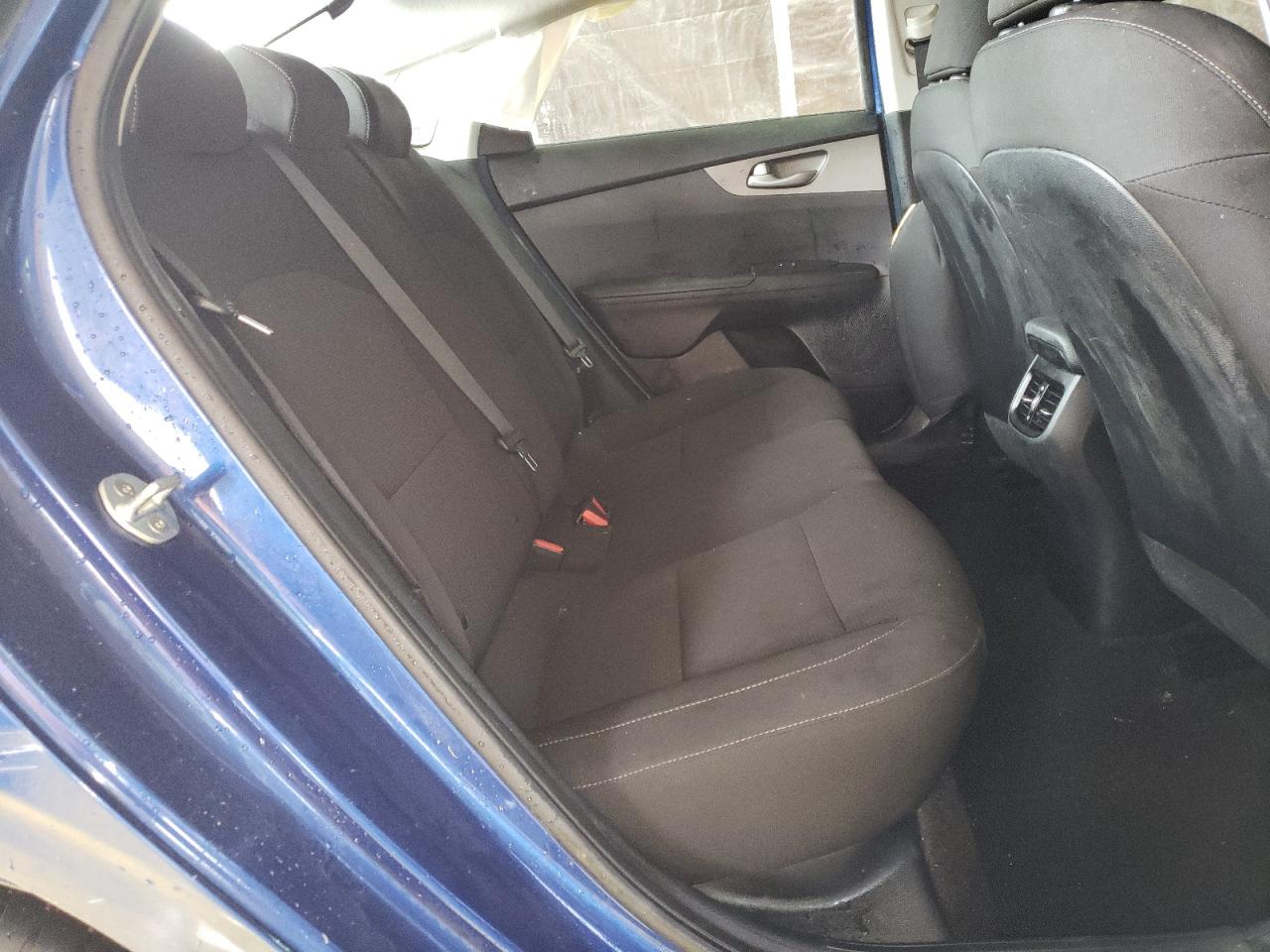 3KPF24AD5KE029324 2019 Kia Forte Fe