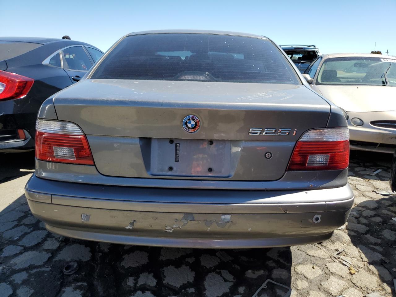 WBADT33423GF43340 2003 BMW 525 I