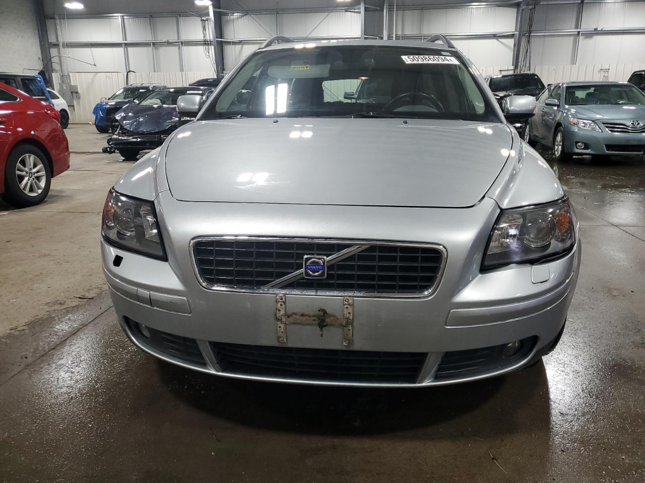 YV1MJ682562155870 2006 Volvo V50 T5