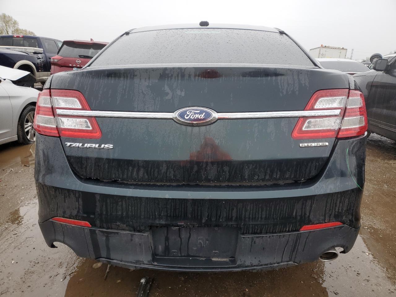 1FAHP2D84FG108444 2015 Ford Taurus Se