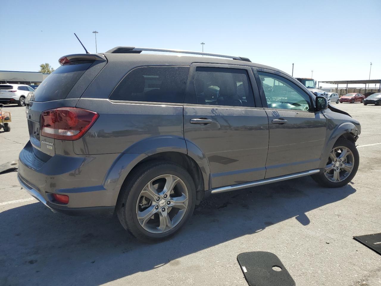 3C4PDCGGXHT626399 2017 Dodge Journey Crossroad