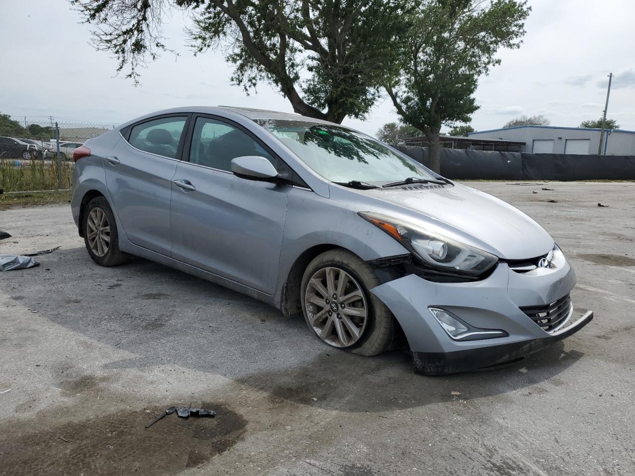 5NPDH4AE4FH604187 2015 Hyundai Elantra Se