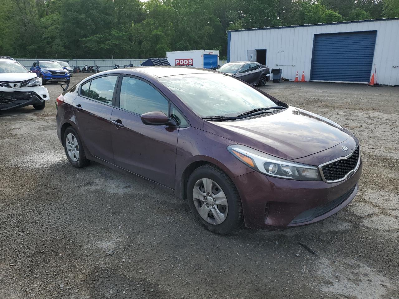 3KPFK4A74HE134262 2017 Kia Forte Lx