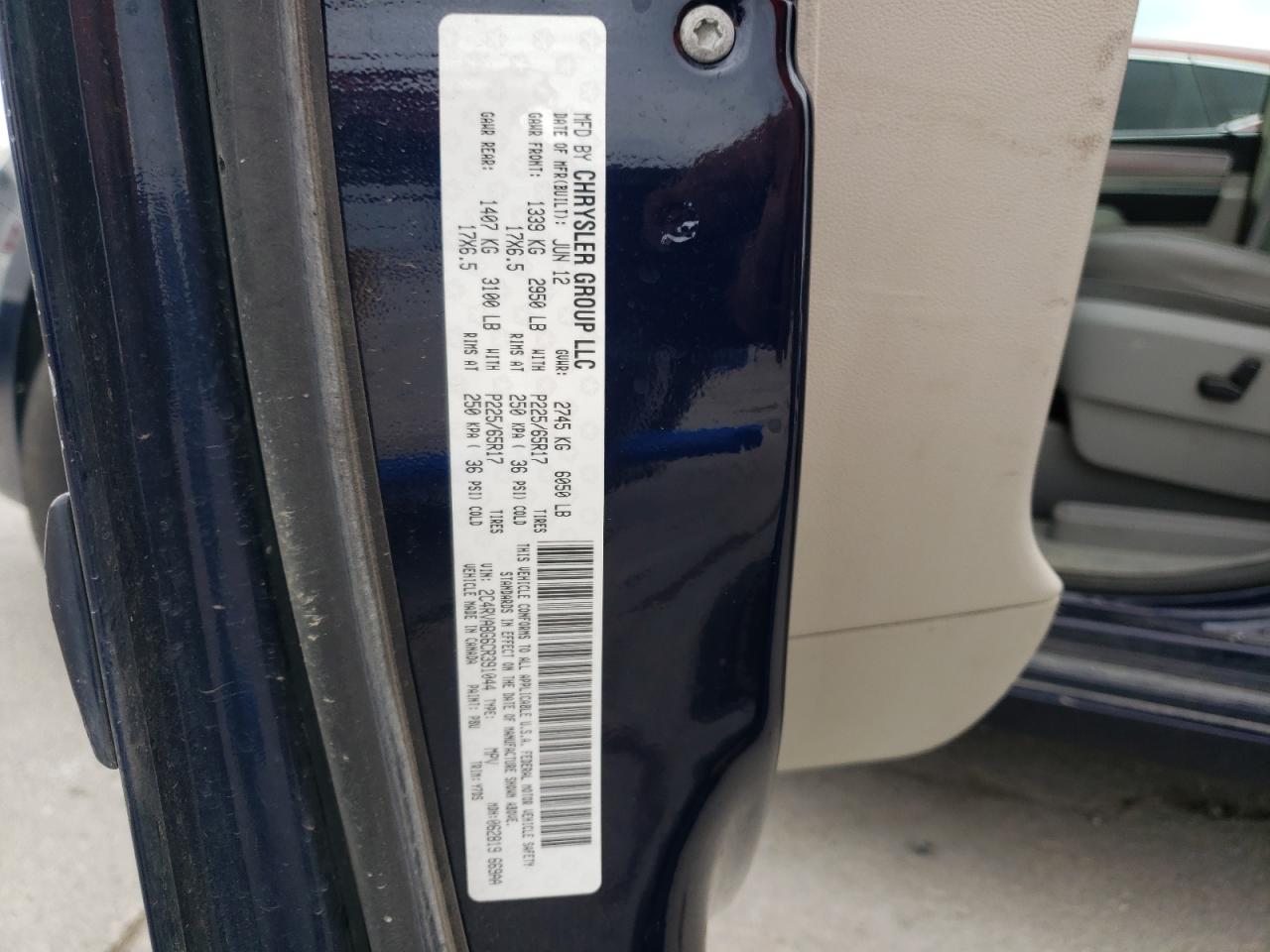 2C4RVABG6CR391044 2012 Volkswagen Routan Se