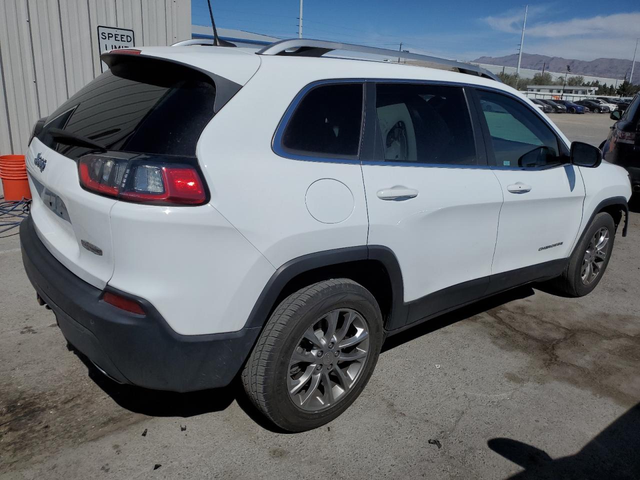 1C4PJLLX0KD273313 2019 Jeep Cherokee Latitude Plus