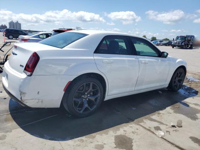 VIN 2C3CCAAG9NH130968 2022 Chrysler 300, Touring no.3