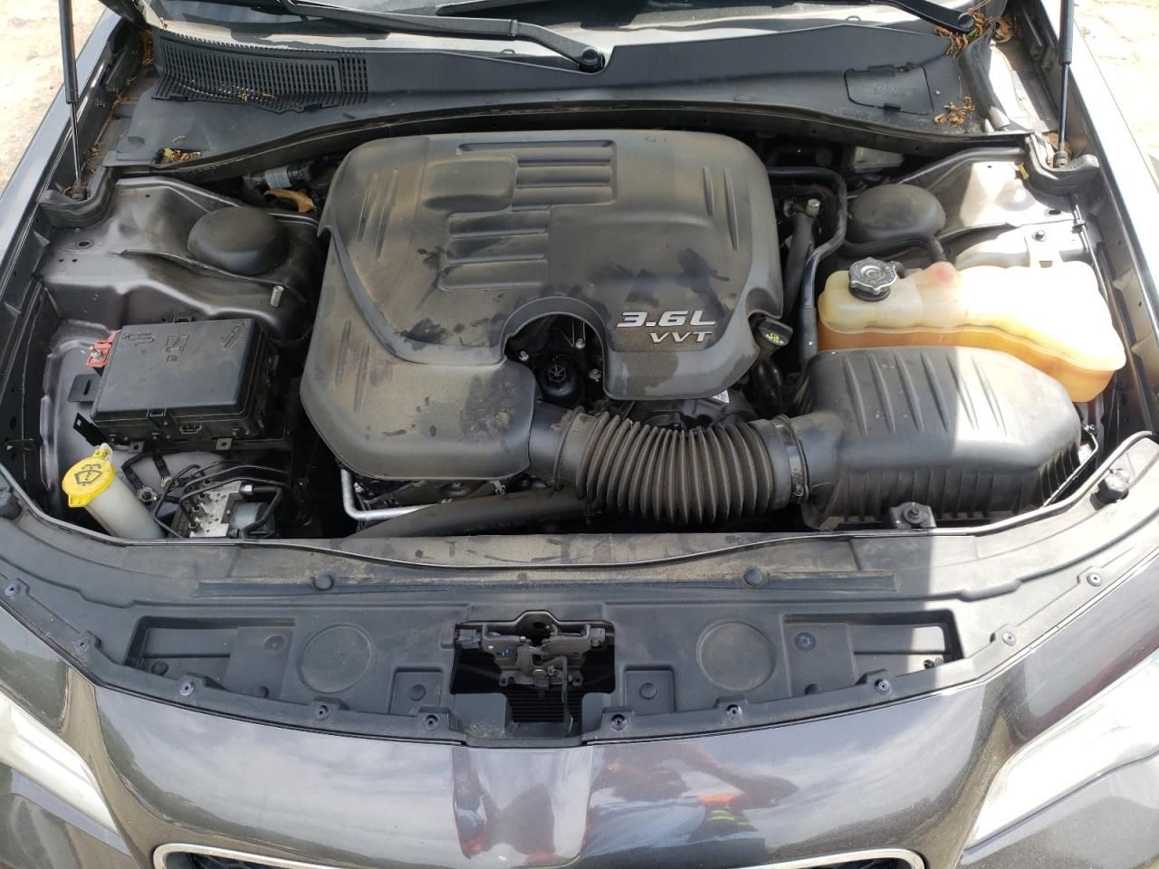 2C3CCAAG8GH135811 2016 Chrysler 300 Limited