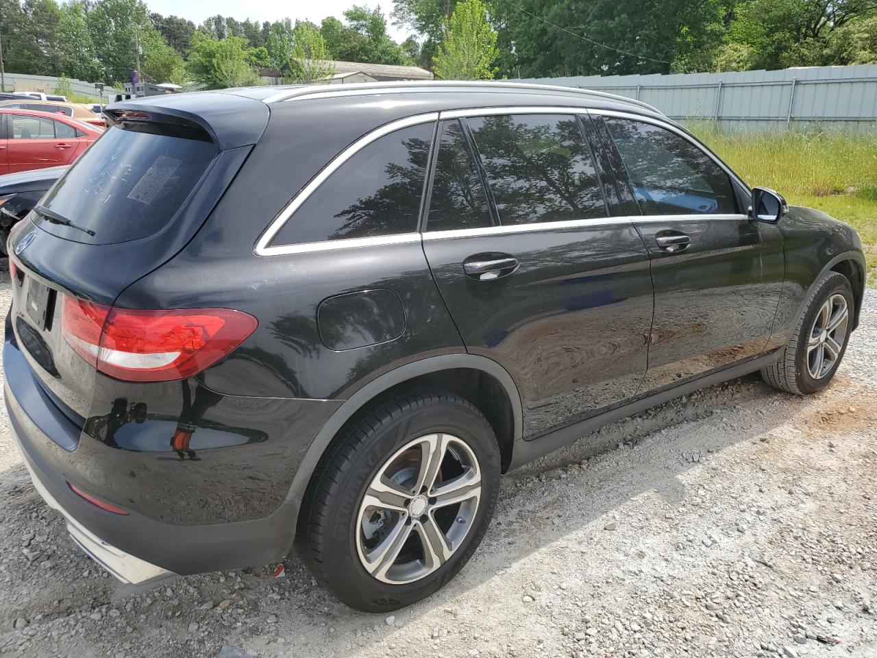 2017 Mercedes-Benz Glc 300 vin: WDC0G4JB3HF128495