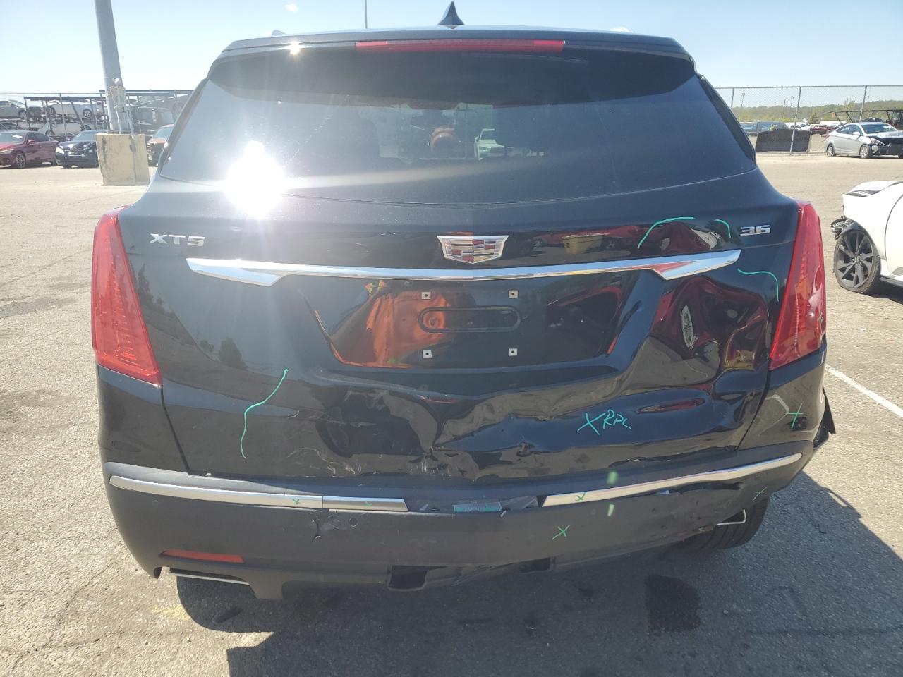 1GYKNBRS2HZ292343 2017 Cadillac Xt5 Luxury